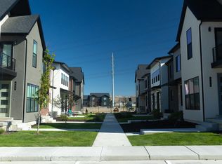 634 S Red Berry Dr, Lehi, UT 84043