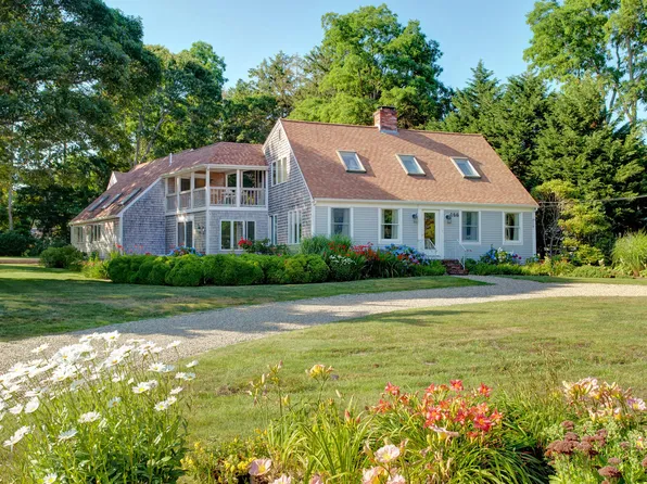 166 Wings Neck Road, Pocasset, MA 02559