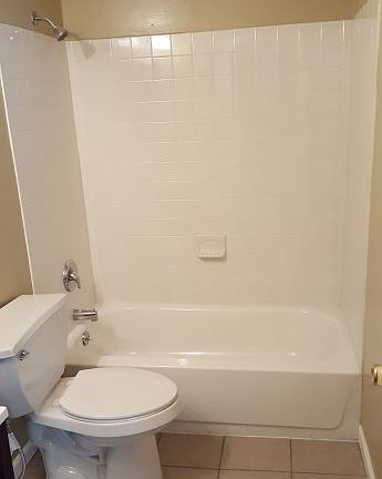 5th image of 10197 Winkler Dr