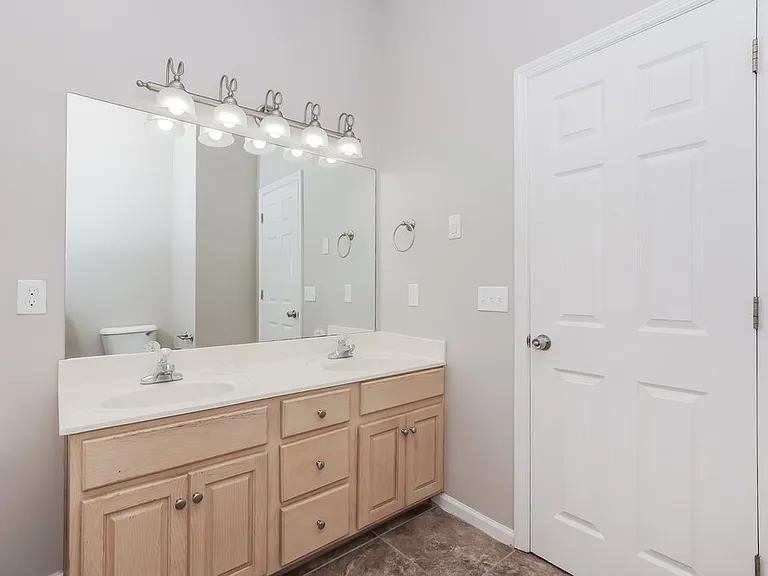 6988 Calderwood Dr — Photo 13