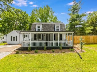 8801 E 49th St, Kansas City, MO 64129