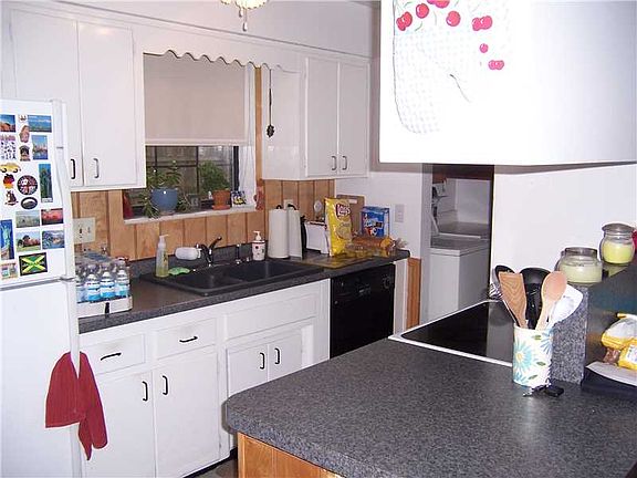 2nd image of 3609 SW 23rd Ct