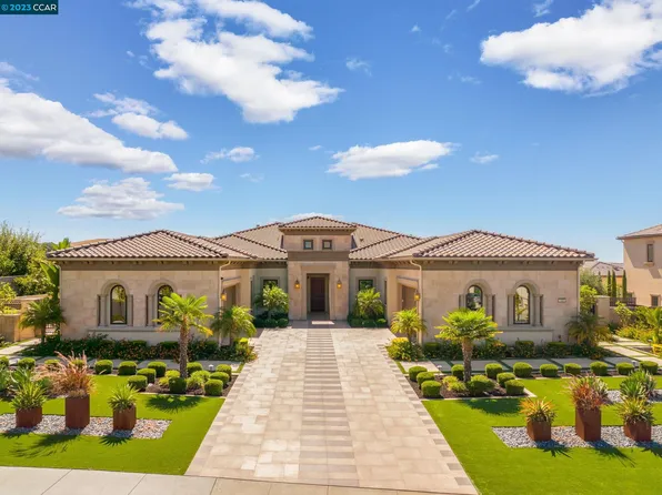 1323 Charbray St, Danville, CA 94506