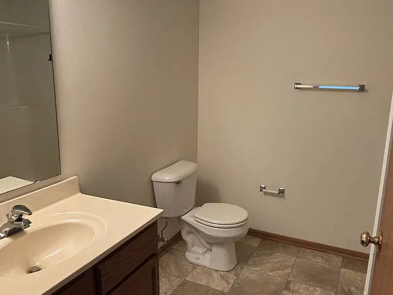 W1083 Lewis Ln — Photo 24