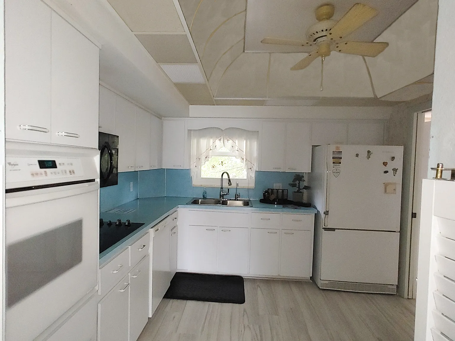 2 bed, 1400 sqft, $1,500 — Photo 2