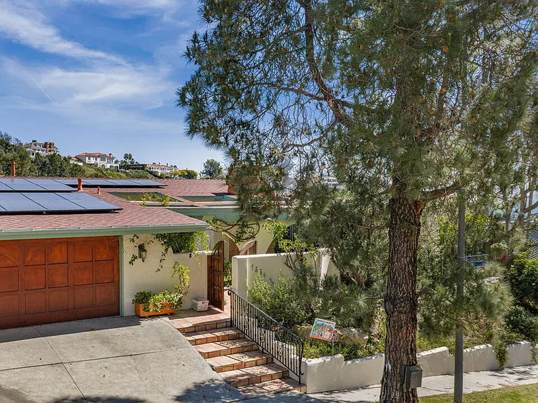 1336 Bienveneda Ave — Photo 53