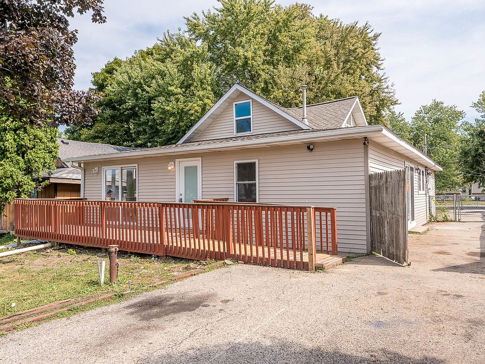 1st image of 42417 N Park Ln