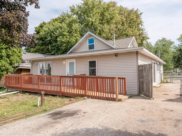 42417 N Park Ln, Antioch, IL 60002