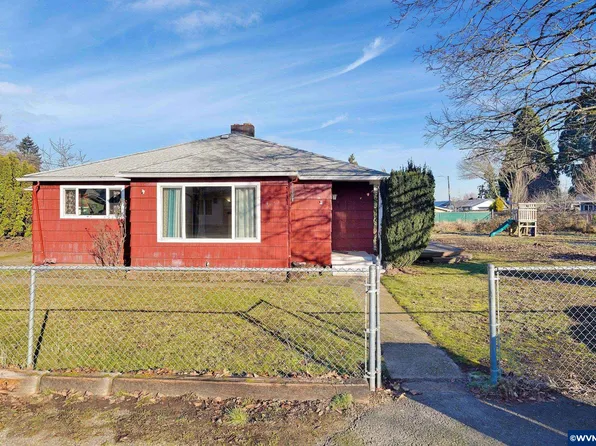 3251 Chester Ave NE, Salem, OR 97301