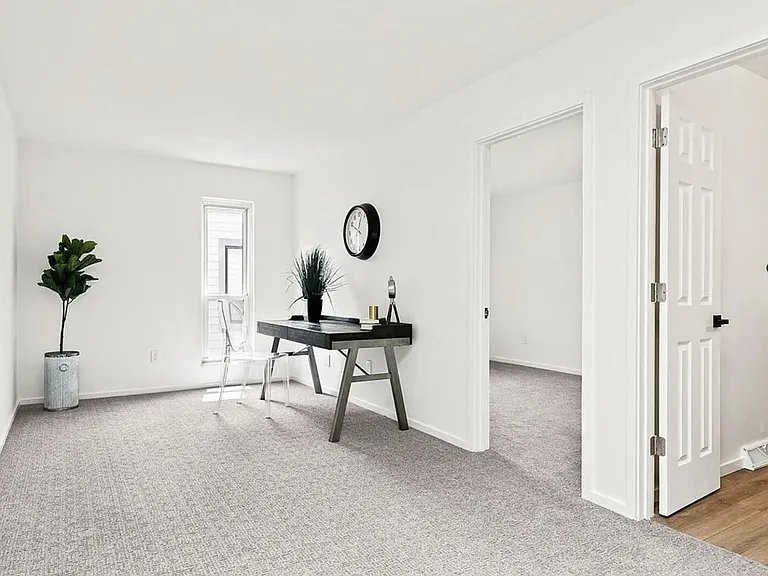 929 N Washington St #4 — Photo 13