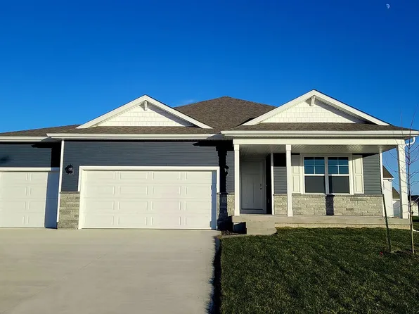 15120 Ironwood Ln, Grimes, IA 50111