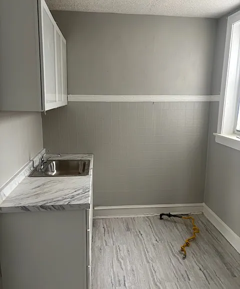 1248 W 83rd St — Photo 6