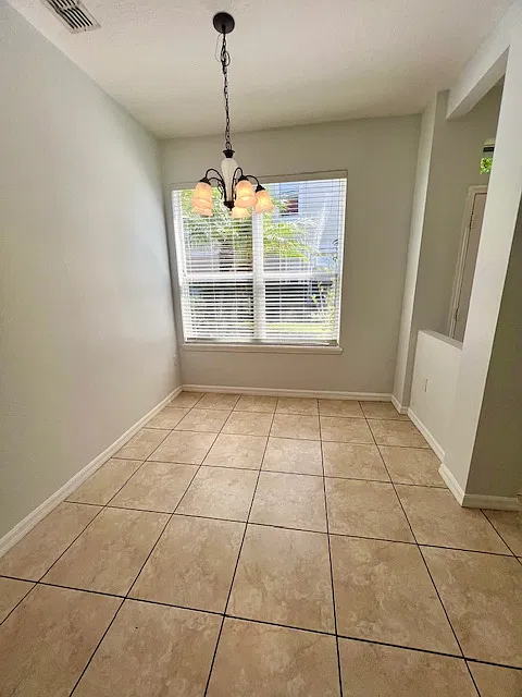 3 bed, 1200 sqft, $2,250 — Photo 4