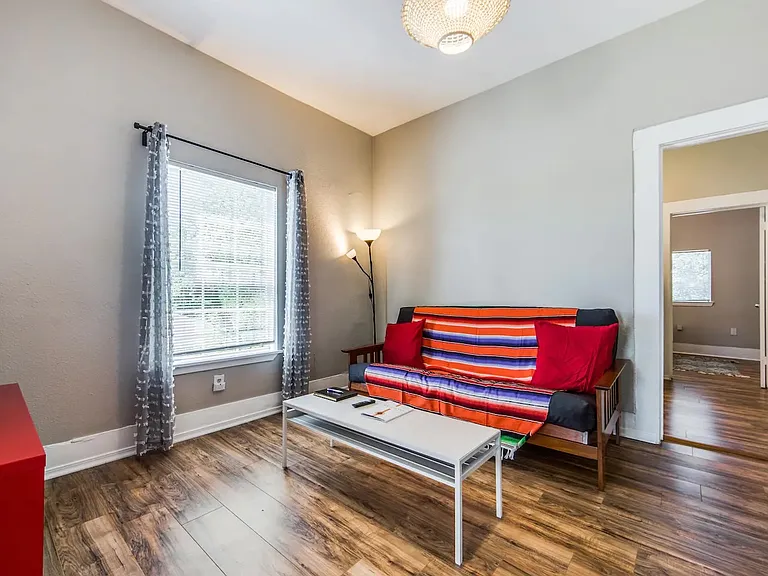 215 Blanco Rd #3 — Photo 4