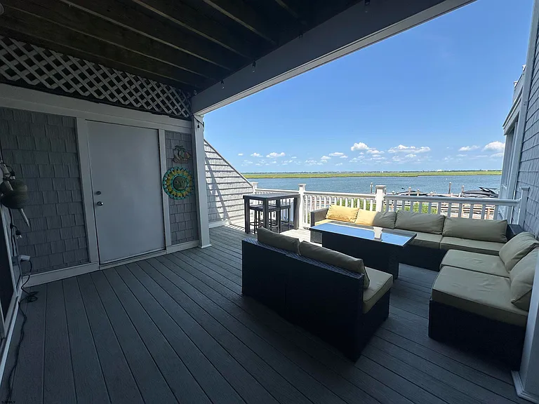 2204 East Dr #2204 — Photo 15