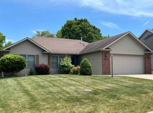 806 N Carlyle St, Columbia City, IN 46725