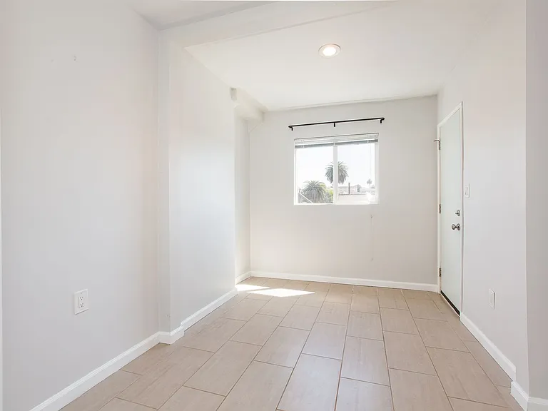 626 Benton Way — Photo 11