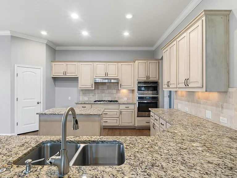 2508 Hilltop Divide Ln — Photo 12