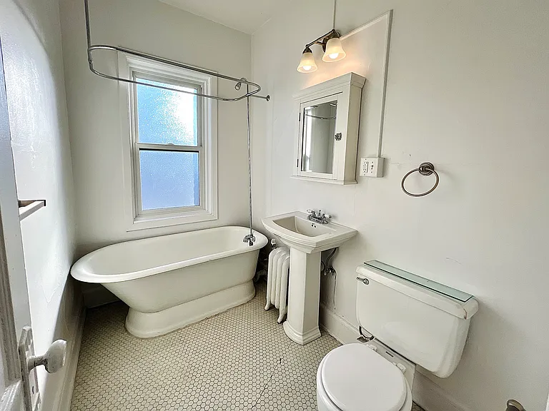 Stevens Square Apartments — Photo 96