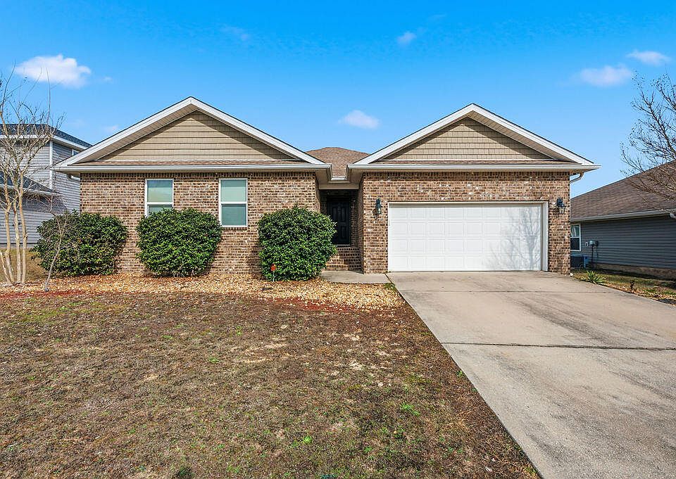 1st image of 3015 Raven Ln