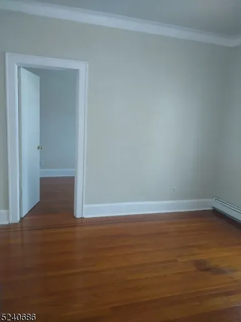 3 bed, 4356 sqft, $2,200 — Photo 2