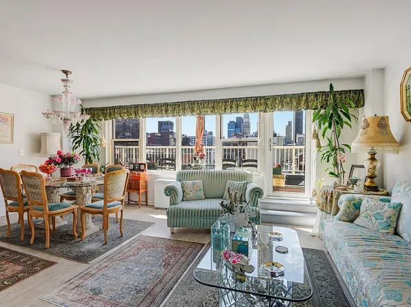 305 E 24th St APT 18C, New York, NY 10010