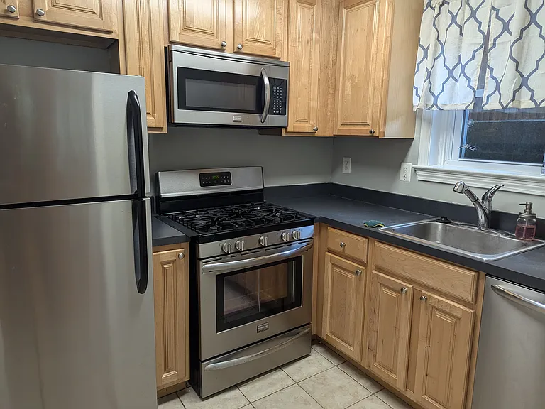 516 Thayer Ave #2 — Photo 7
