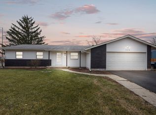 425 Assembly Dr, Bolingbrook, IL 60440