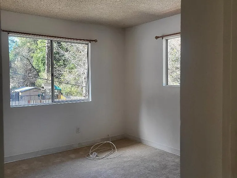 22858 Lupin Ln — Photo 12