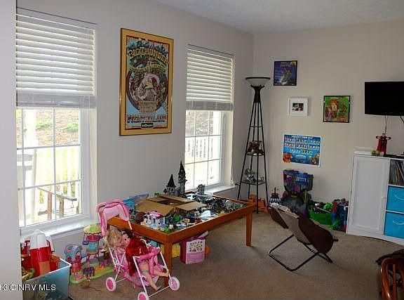 3rd image of 303 Woods View Ct