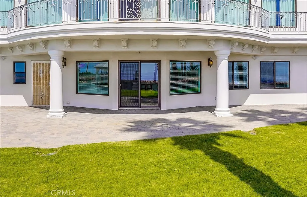 Building Photo - 2045 W Paseo Del Mar