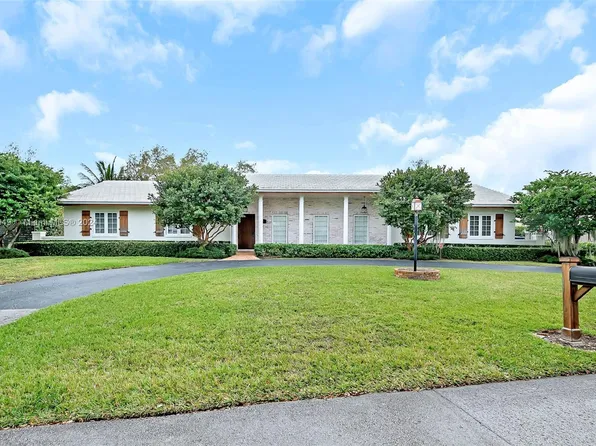 7540 SW 174th St, Palmetto Bay, FL 33157