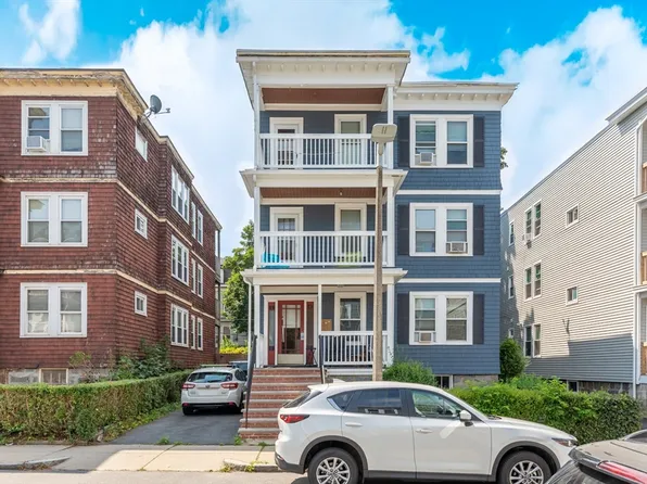 67 Whitten St, Dorchester, MA 02122