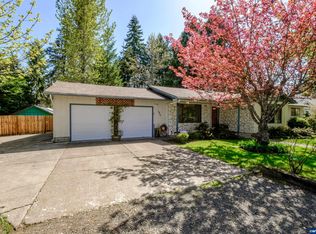 1054 W Thornton Lake Dr NW, Albany, OR 97321