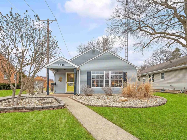 1332 E Mishawaka Ave, Mishawaka, IN 46544