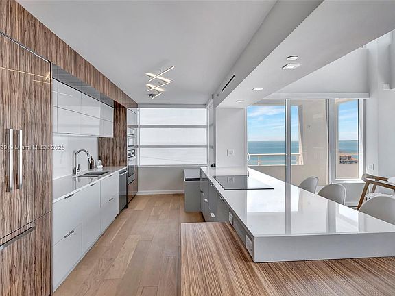 3rd image of 400 S Pointe Dr APT 2403