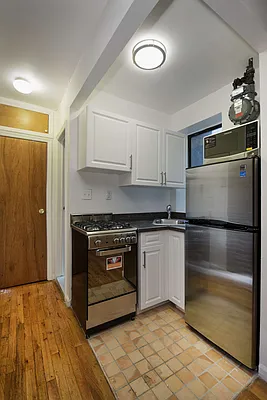 Rented by Bold New York | media 15