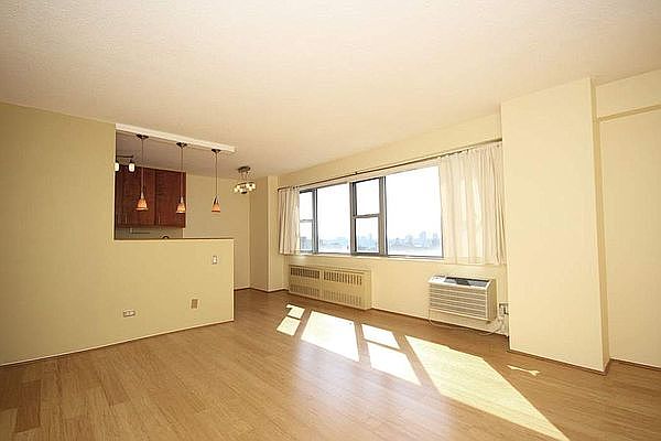 1st image of 100 W 93rd St APT 26E