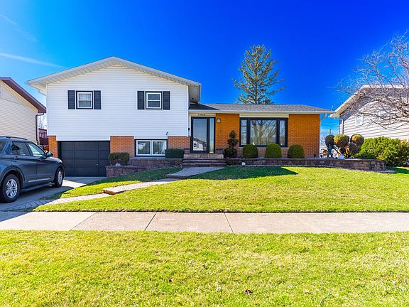 4th image of 15414 Las Flores Ln