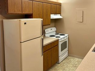 3 Emerald Dr #18, Lincoln, NE 68516