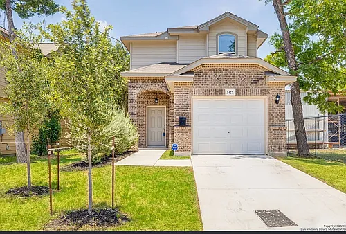 1427 Denver Blvd Photo 1