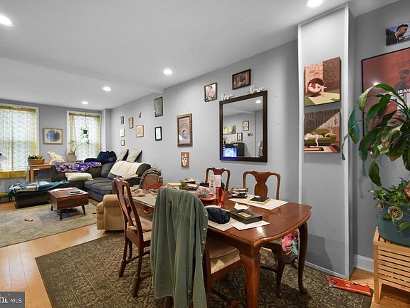 5th image of 2138 Fernon St