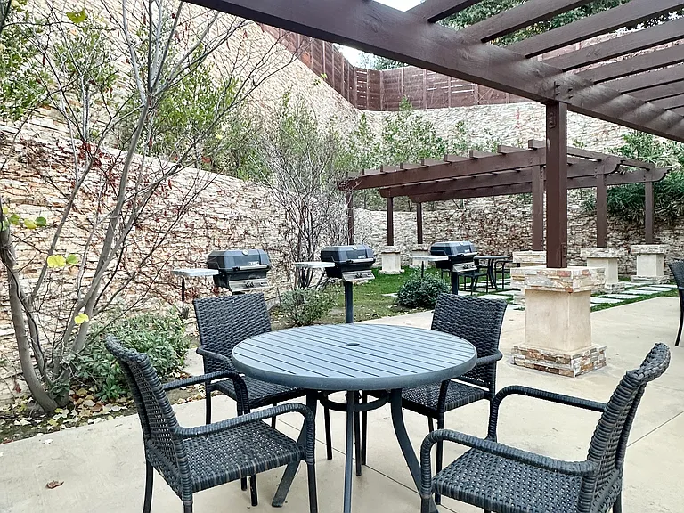 5250 Chesebro Rd — Photo 13