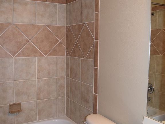 3rd image of 933 Ramblewood St Unit A