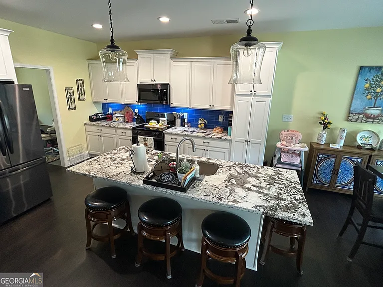 205 Solihull Ln — Photo 24