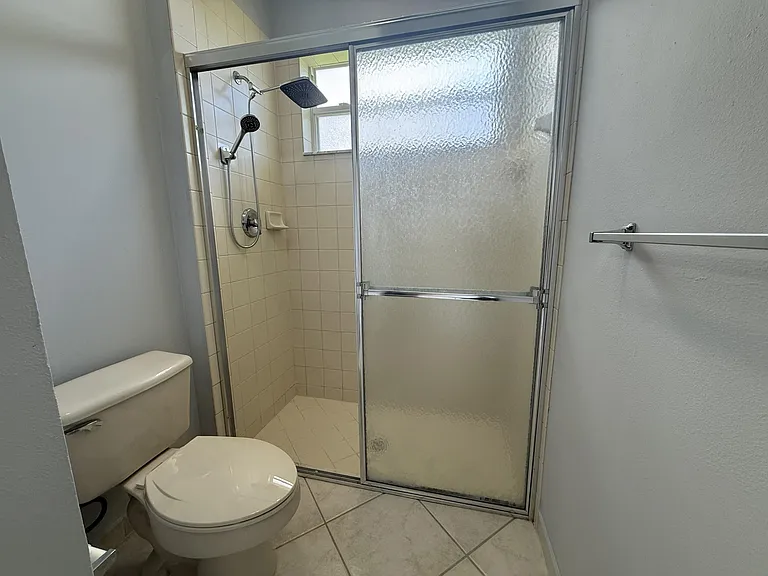 9084 Silver Glen Way — Photo 16