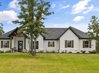 9041 Valley Oak Ct, Springtown, TX 76082