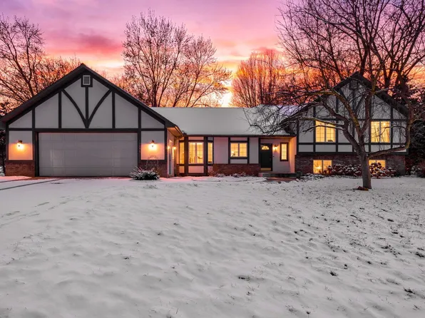 10230 60th Street Ln N, Stillwater, MN 55082