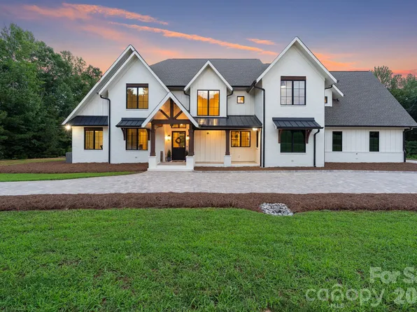 2905 McNeely Farms Dr, Waxhaw, NC 28173