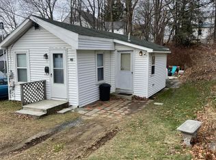 12 Hillcrest St, Augusta, ME 04330